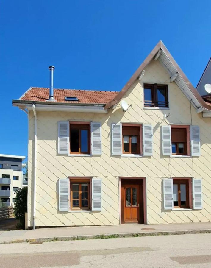 House With Terrace Near The Lake 热拉梅 外观 照片